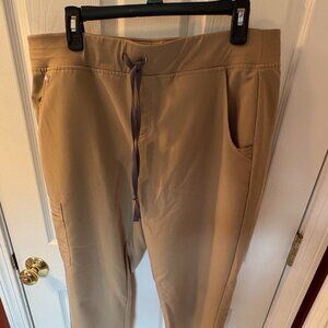 NWOT Figs Zamora scrub bottoms tan/beige Size large